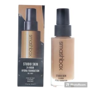 Studio Skin Hydrating Foundation, 1 oz 3.18 (Medium-Dark With Neutral Olive.